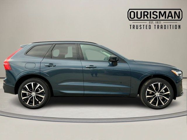 2025 Volvo XC60 Plus