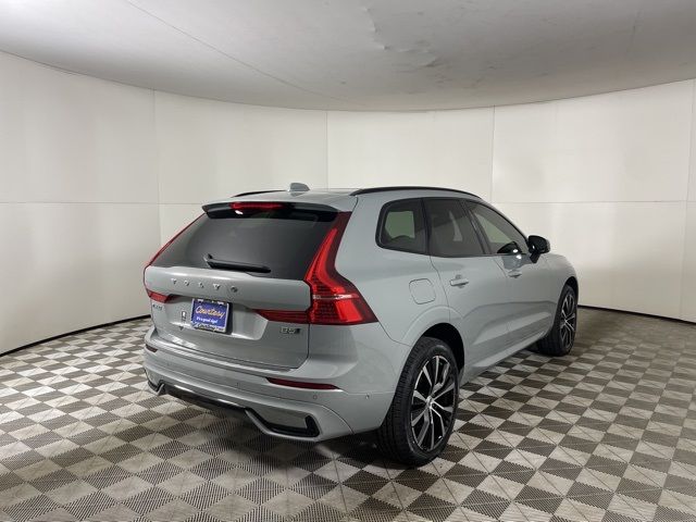 2025 Volvo XC60 Plus