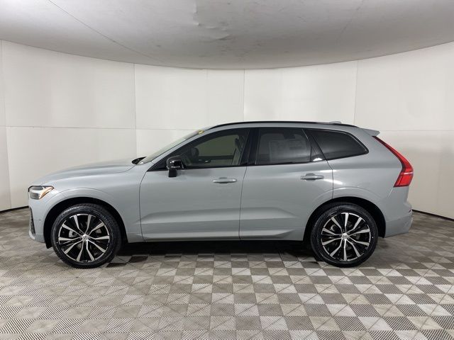 2025 Volvo XC60 Plus