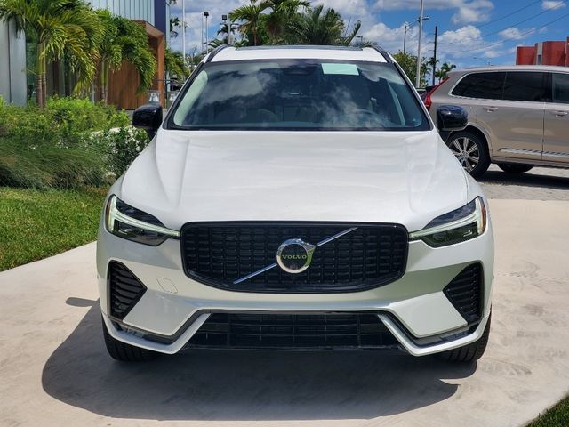 2025 Volvo XC60 Plus