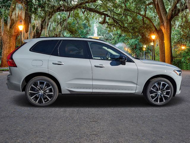 2025 Volvo XC60 Plus