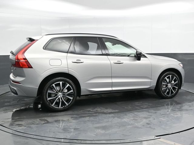 2025 Volvo XC60 Plus