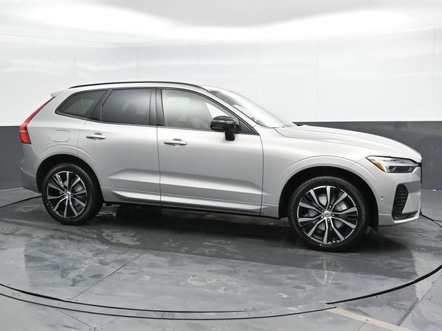 2025 Volvo XC60 Plus