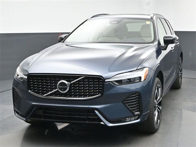 2025 Volvo XC60 Plus