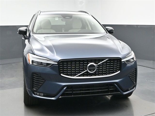 2025 Volvo XC60 Plus