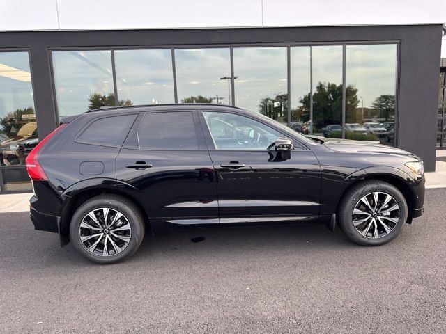 2025 Volvo XC60 Plus