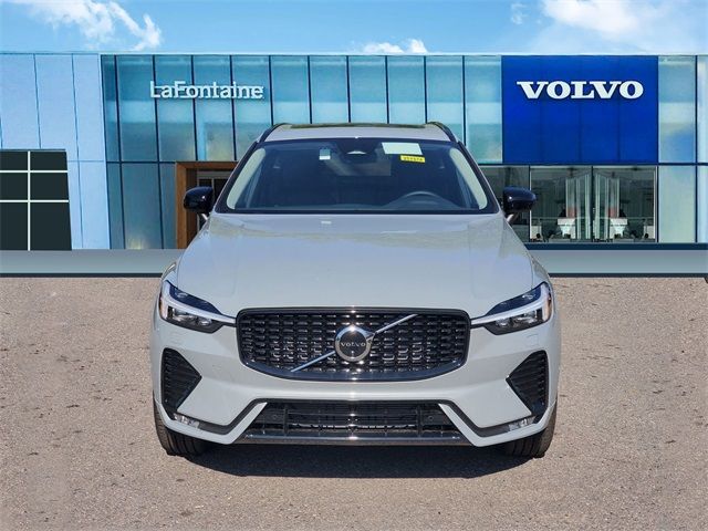 2025 Volvo XC60 Plus