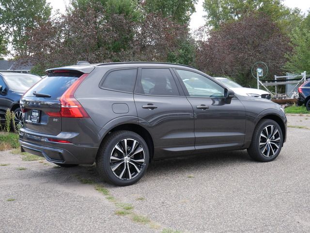 2025 Volvo XC60 Plus