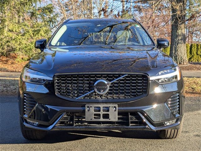 2025 Volvo XC60 Plus