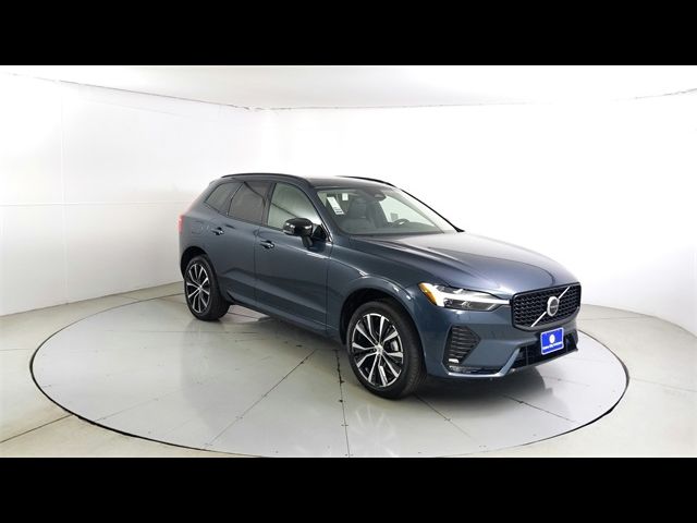 2025 Volvo XC60 Plus