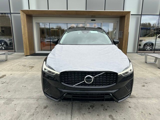 2025 Volvo XC60 Plus