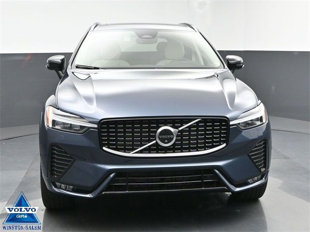 2025 Volvo XC60 Plus