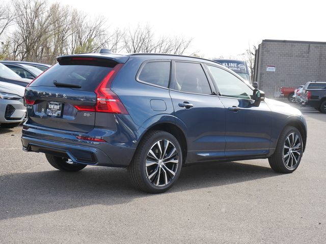 2025 Volvo XC60 Plus