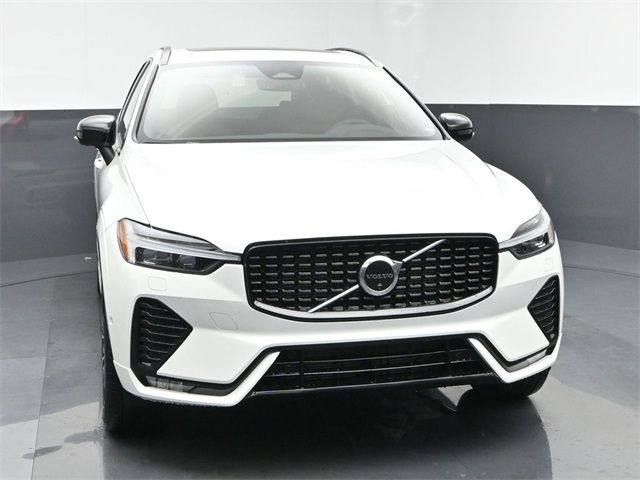 2025 Volvo XC60 Plus