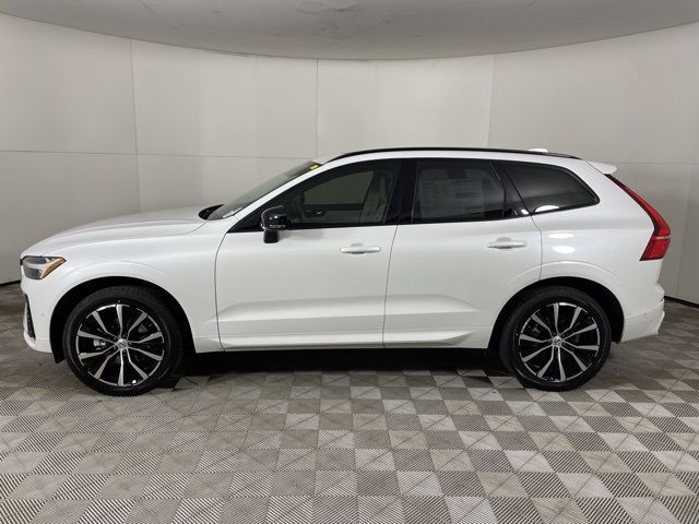 2025 Volvo XC60 Plus