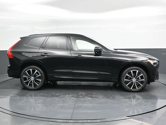 2025 Volvo XC60 Plus