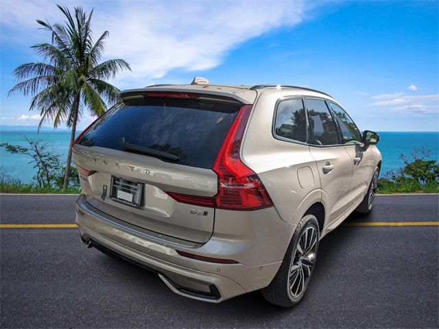 2025 Volvo XC60 Plus