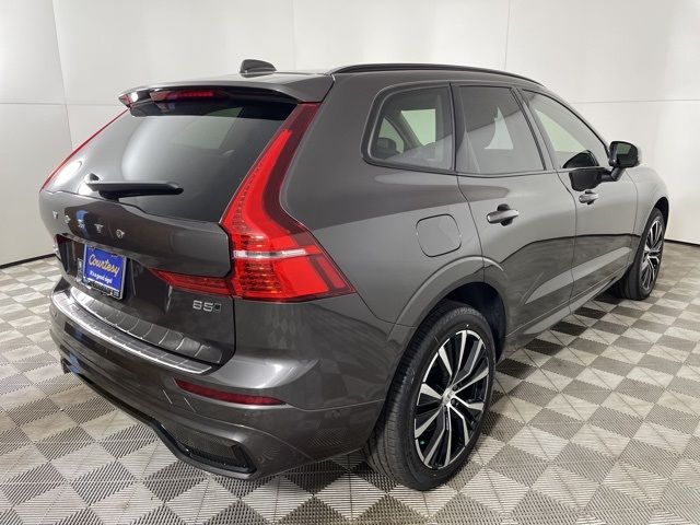 2025 Volvo XC60 Plus