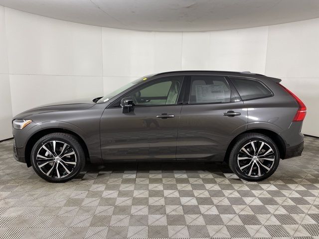 2025 Volvo XC60 Plus