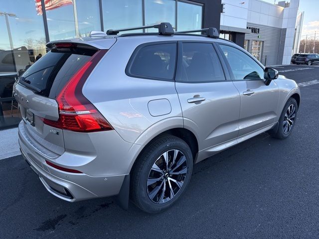 2025 Volvo XC60 Plus