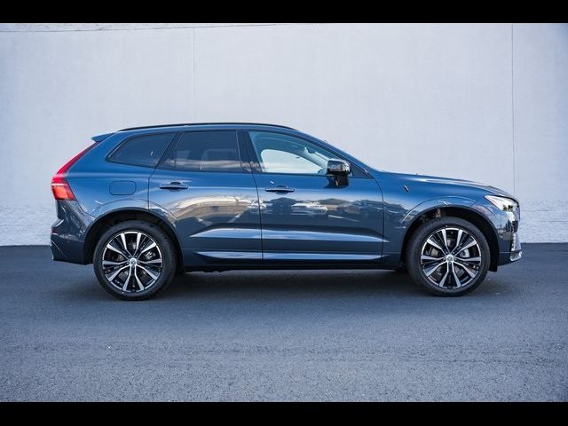 2025 Volvo XC60 Plus