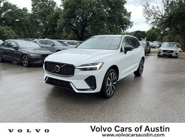 2025 Volvo XC60 Plus