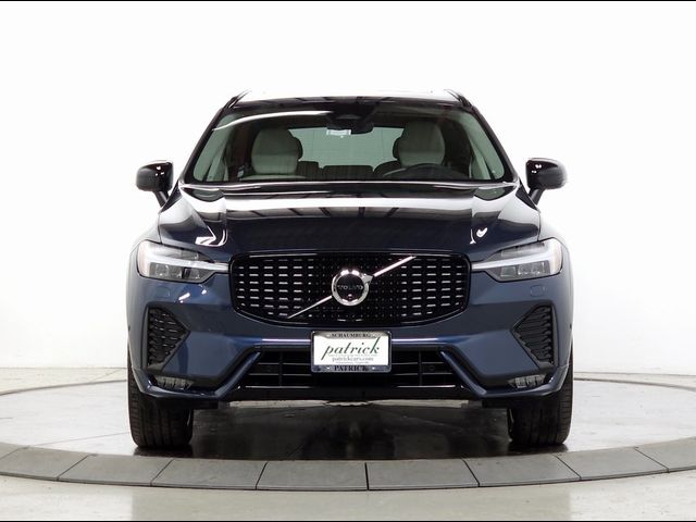 2025 Volvo XC60 Plus