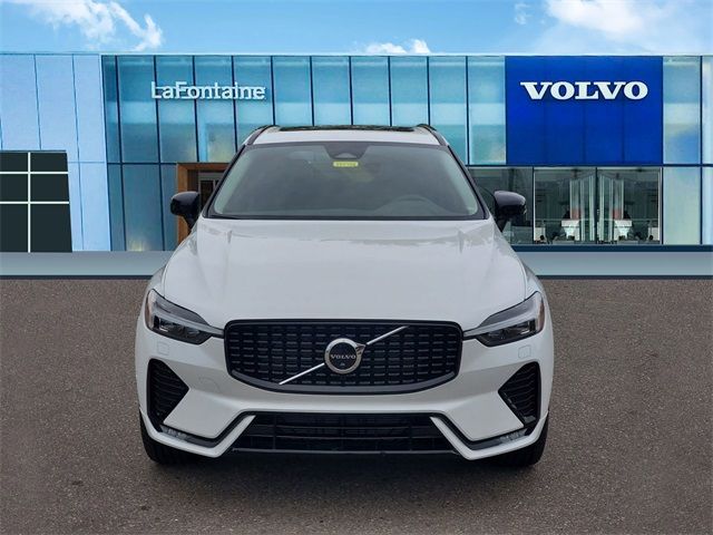 2025 Volvo XC60 Plus