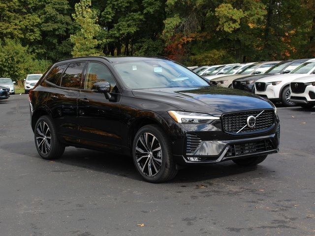 2025 Volvo XC60 Plus