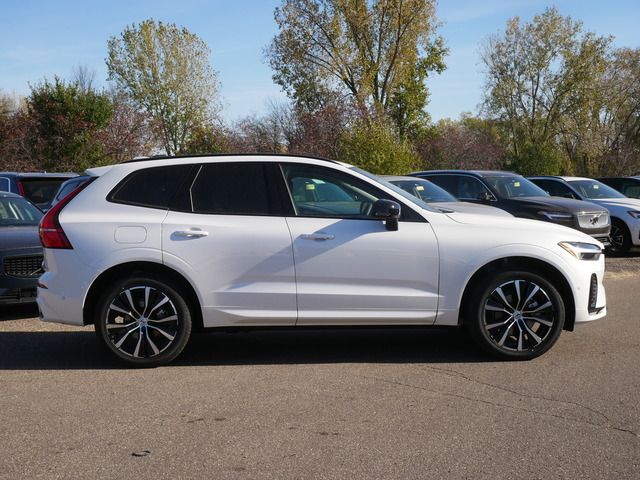 2025 Volvo XC60 Plus