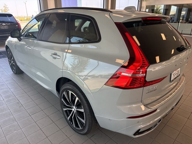 2025 Volvo XC60 Plus