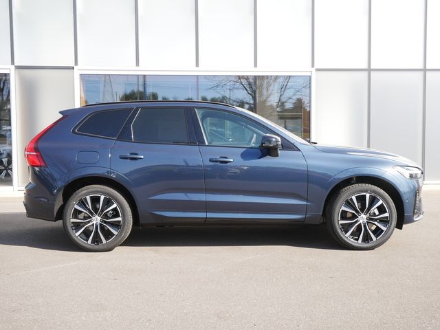 2025 Volvo XC60 Plus