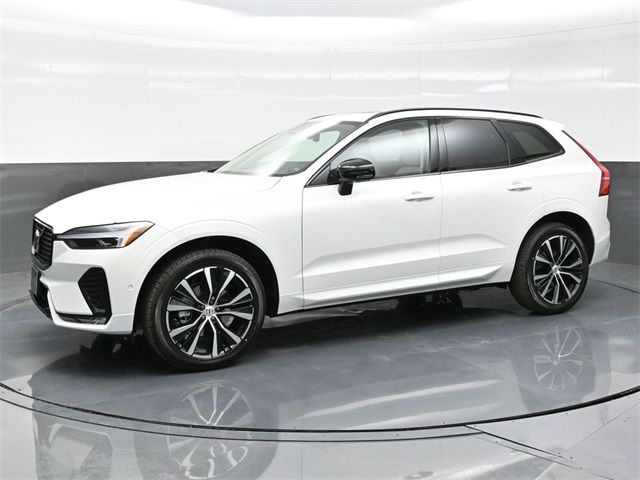 2025 Volvo XC60 Plus