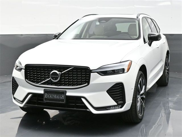 2025 Volvo XC60 Plus