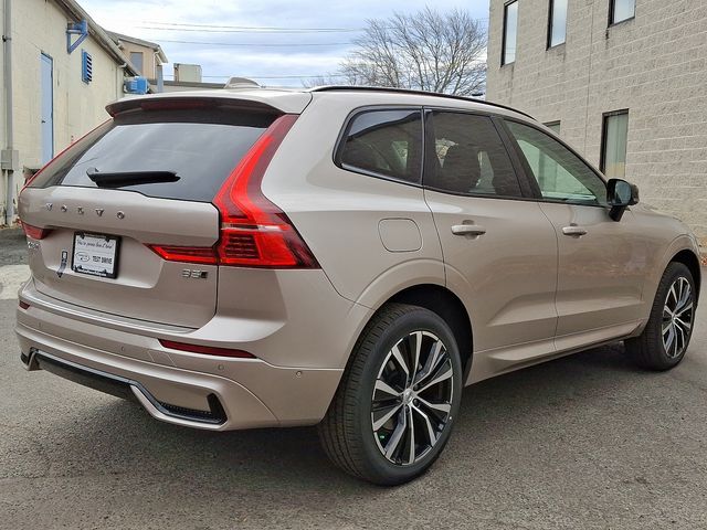 2025 Volvo XC60 Plus