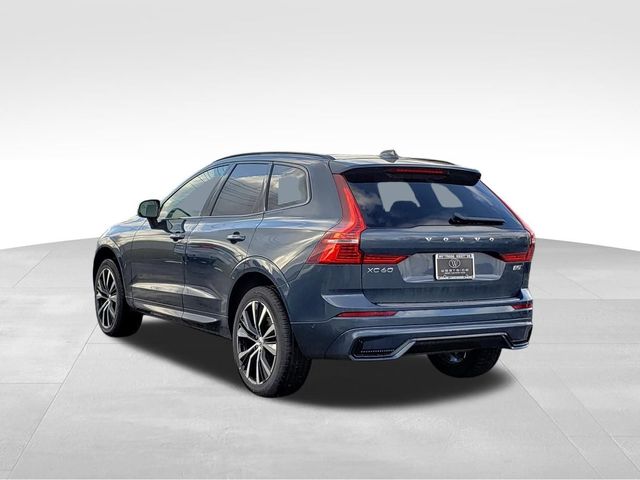 2025 Volvo XC60 Plus