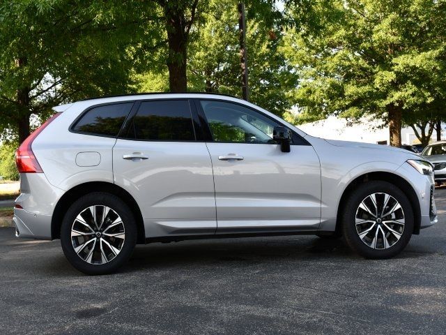 2025 Volvo XC60 Plus