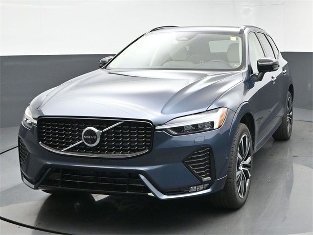 2025 Volvo XC60 Plus