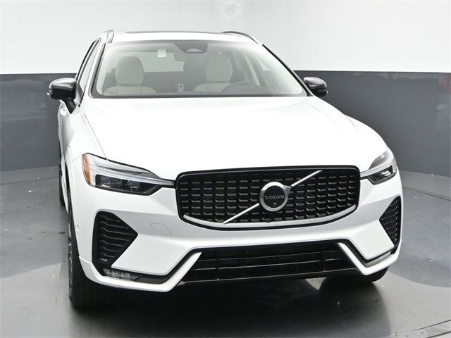 2025 Volvo XC60 Plus