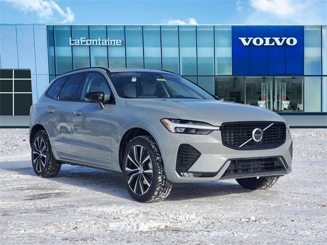 2025 Volvo XC60 Plus