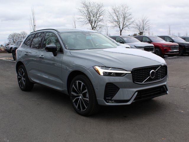 2025 Volvo XC60 Plus