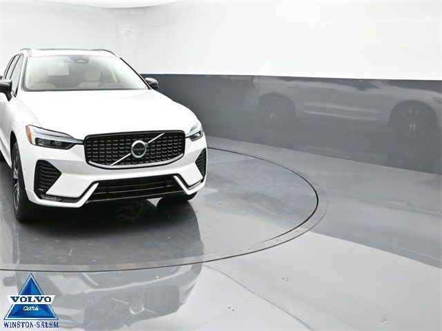 2025 Volvo XC60 Plus