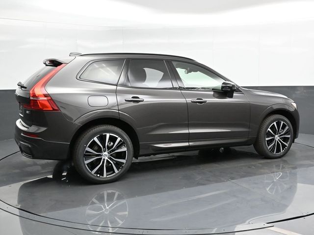 2025 Volvo XC60 Plus