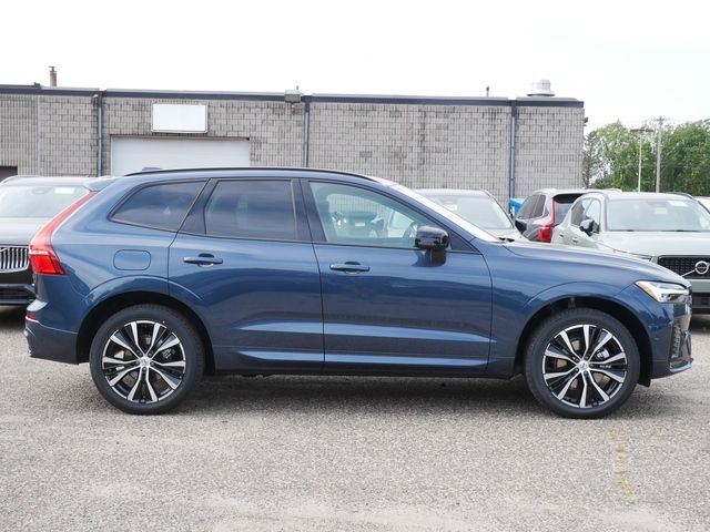 2025 Volvo XC60 Plus