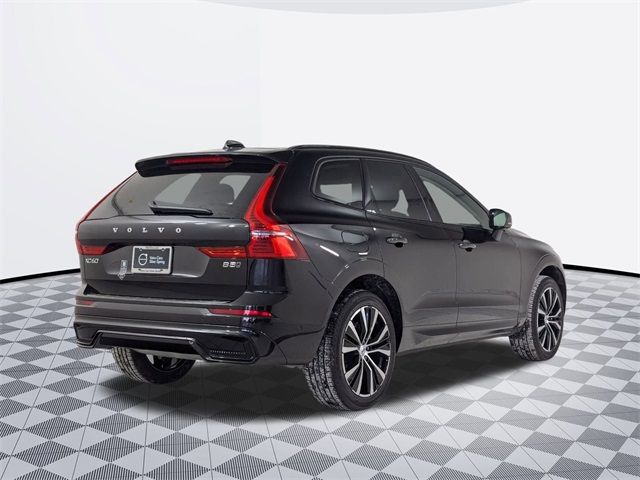 2025 Volvo XC60 Plus