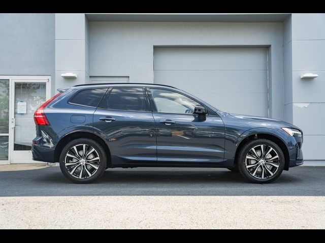 2025 Volvo XC60 Plus