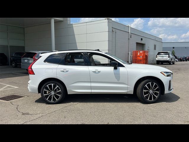 2025 Volvo XC60 Plus