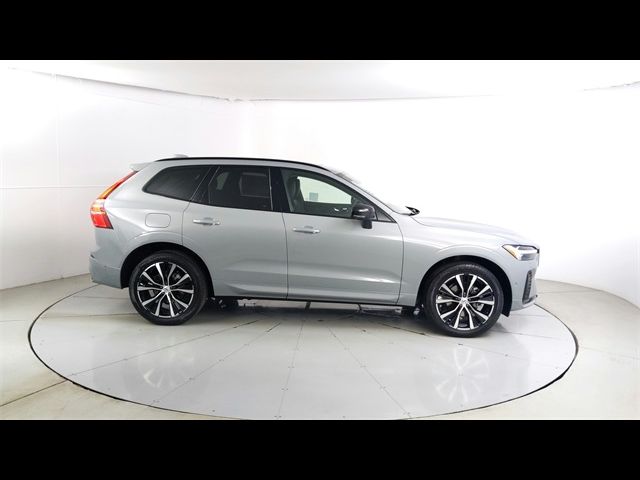 2025 Volvo XC60 Plus