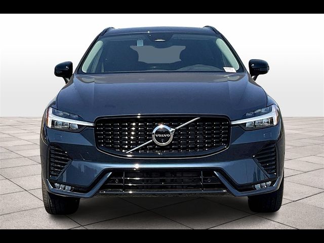 2025 Volvo XC60 Plus