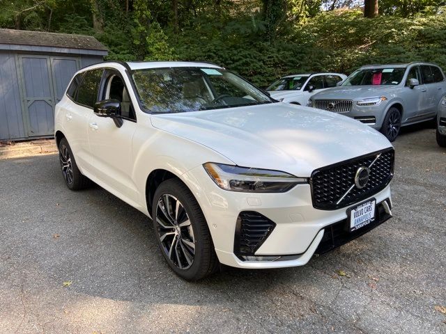 2025 Volvo XC60 Plus